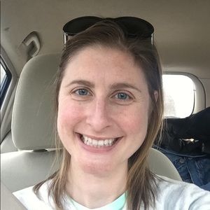 Meet your Posher, Rebecca